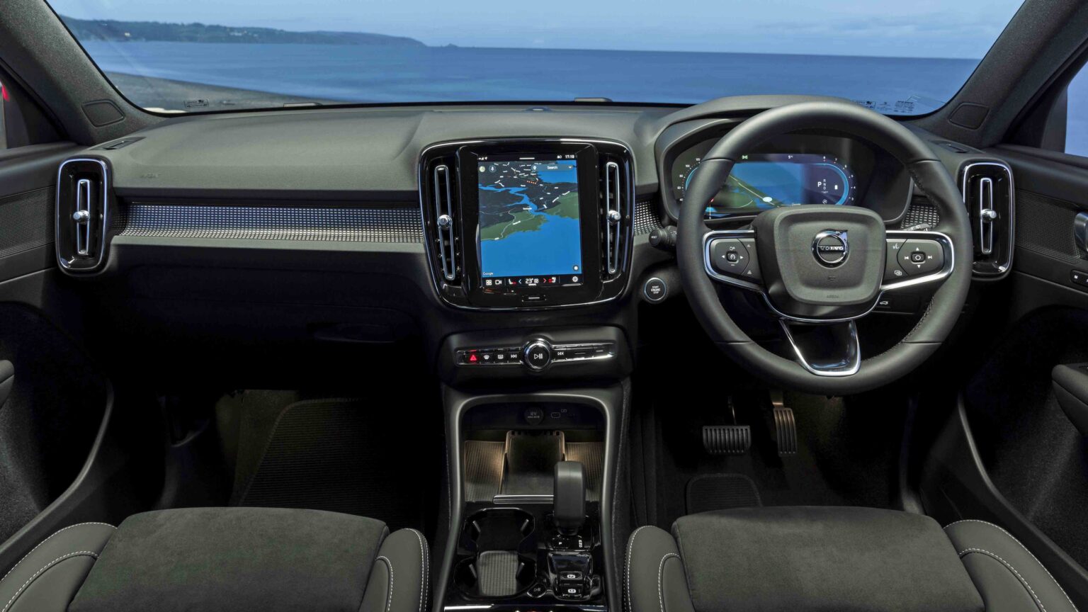 309500_Volvo_XC40_B3_Plus